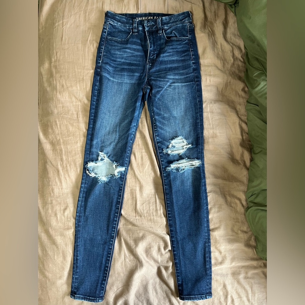 American Eagle Blue Skinny Jeans with Distressed Knees